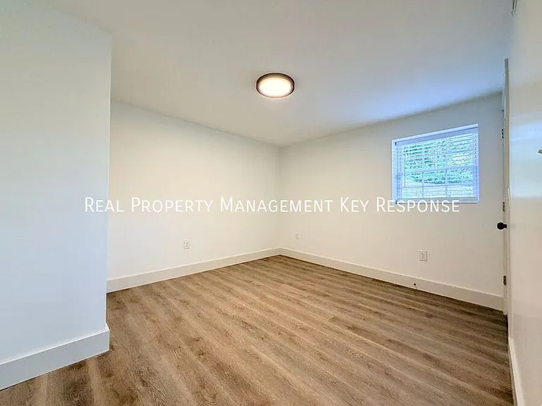 1353 Cardinal Ave — Photo 15