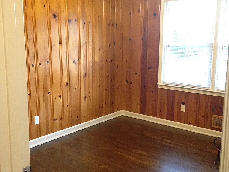 Oakland Dr — Photo 16