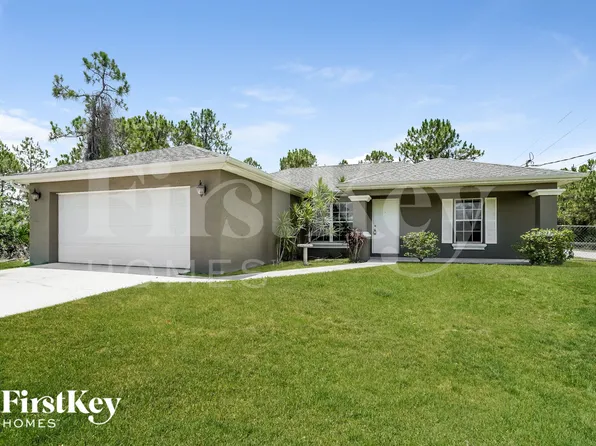 2821 45th St W, Lehigh Acres, FL 33971