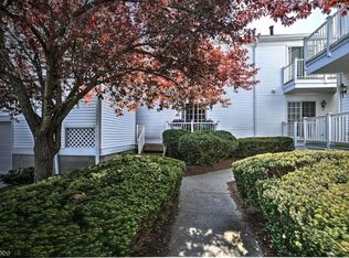 61 Smithfield Ct, Basking Ridge, NJ 07920