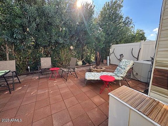 2nd image of 207 E PALO VERDE Lane