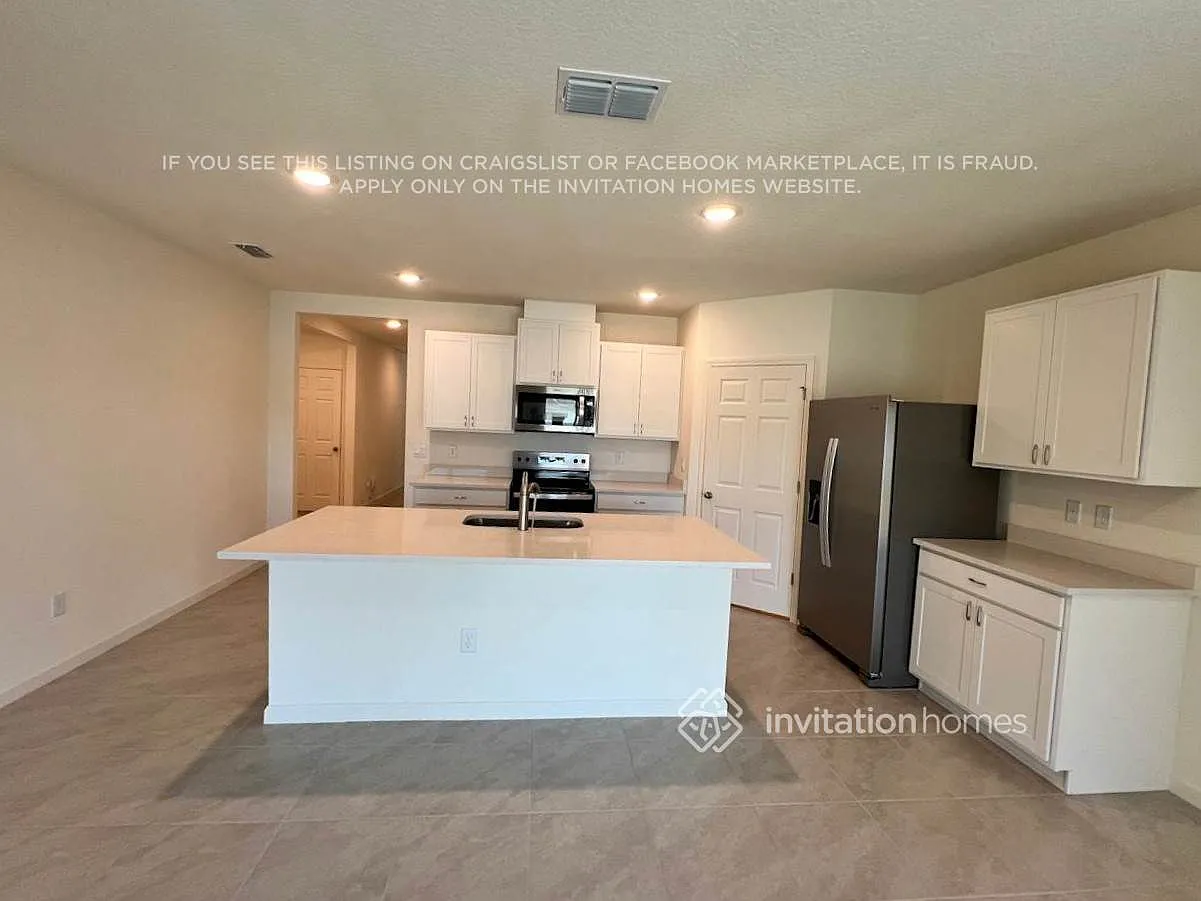 546 SW Prima Vista Boulevard Port Saint Lucie, FL 34983 — Photo 4
