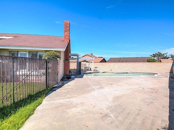 5th image of 6480 Ortega Ct