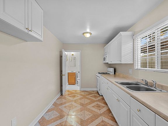 3rd image of 18621 Bryant St #2