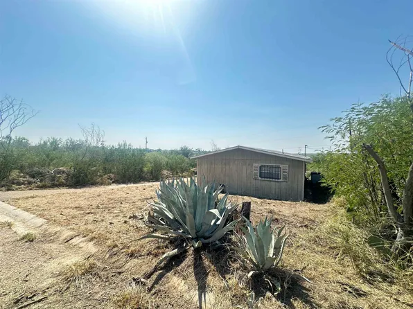 375 Sierra Vista Ln, Zapata, TX 78076