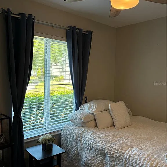 1225 Pine Ridge Cir W #C1 — Photo 10
