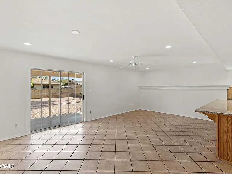 4503 W Bryce Ln — Photo 17