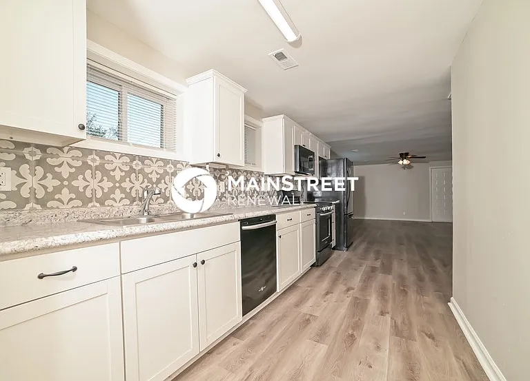 5115 Landbrook Dr — Photo 5