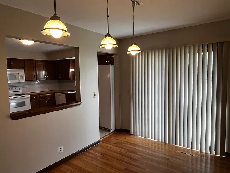 2110 S 122nd Ave — Photo 13