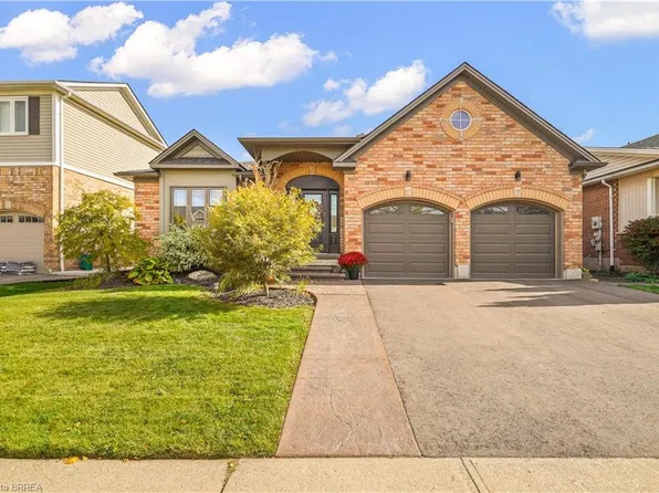 42 Edith Monture Ave, Brantford, ON N3T 6M8