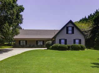 2410 Huntington Dr, Loganville, GA 30052