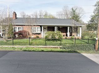 204 S Rogers St, Rogersville, TN 37857