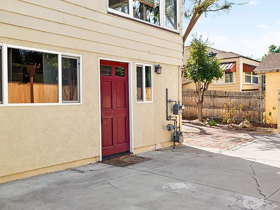 5th image of 4519 Acacia Ave