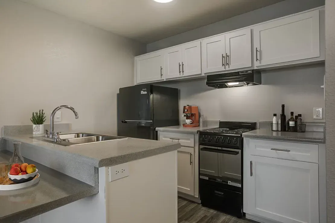 Cinnamon Tree Apartments — Photo 1
