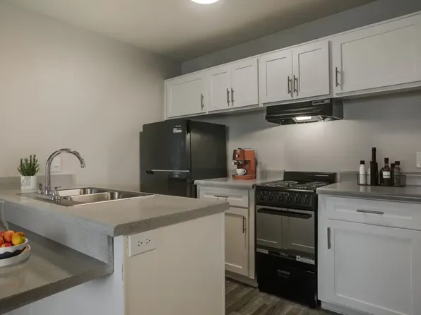 Cinnamon Tree Apartments