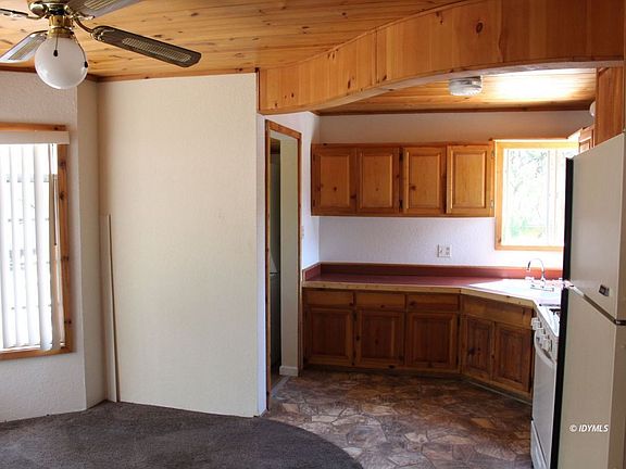 4th image of 54070 Strawberry Valley Dr
