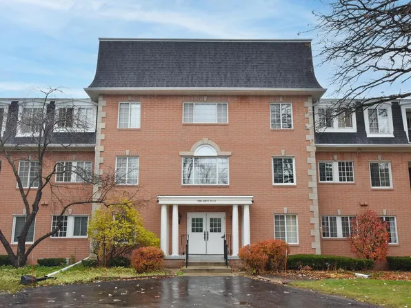 12990 West Bluemound ROAD #205, Elm Grove, WI 53122