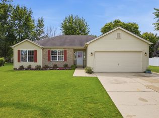 605 Tanglewood Trl, McHenry, IL 60050