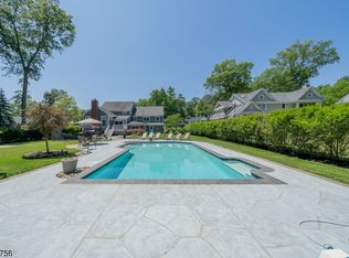 89 Hillside Ave, Florham Park, NJ 07932