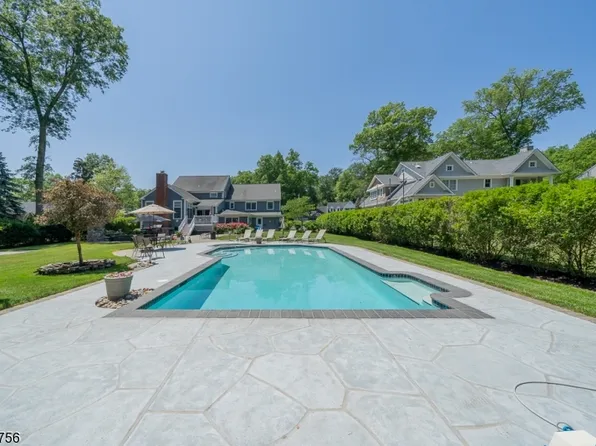 89 Hillside Ave, Florham Park Boro, NJ 07932