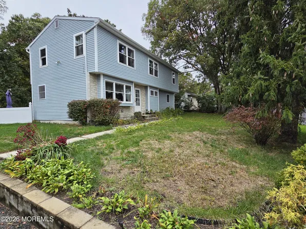15 Western Drive, Howell, NJ 07731