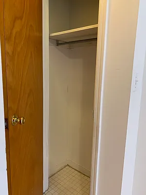 Rented by Bond New York | media 6