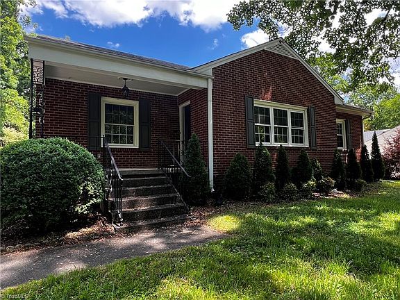 2nd image of 4506 Starmount Dr