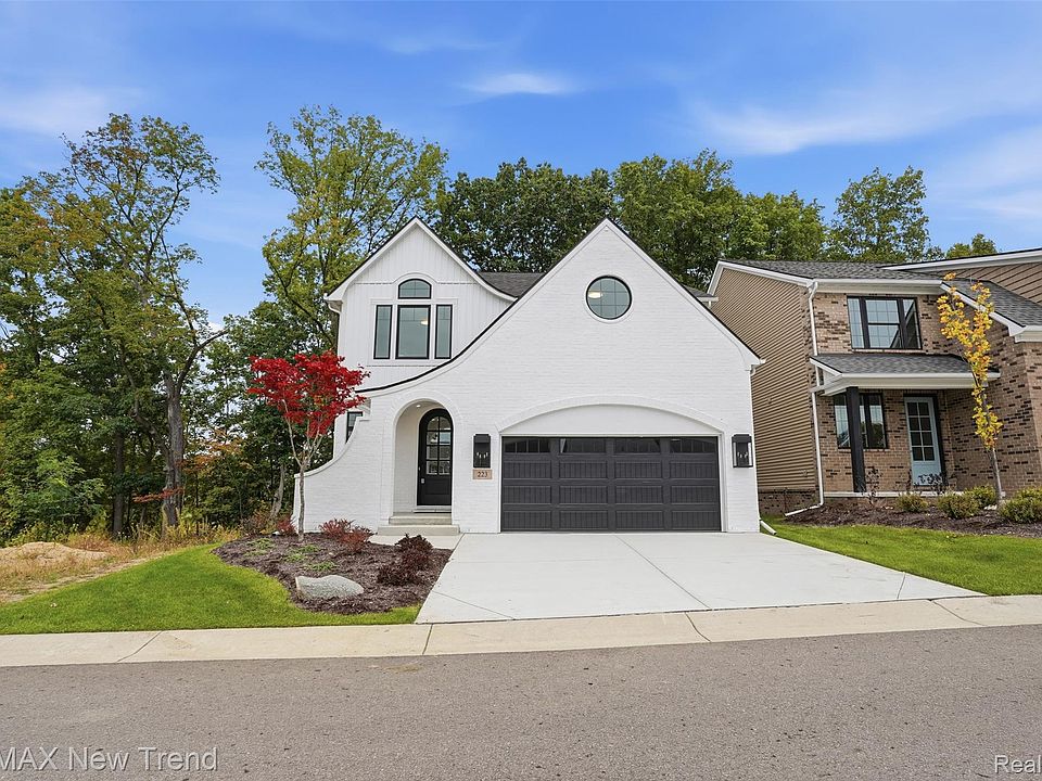 1st image of 223 Summit View Ln