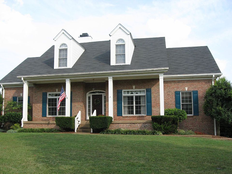 View from cul-de-sac 