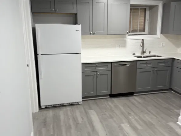 3807 N Whipple St #3, Chicago, IL 60618