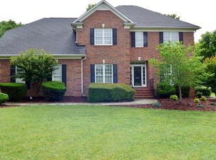 6096 Pleasant Field Dr, Greensboro, NC 27455