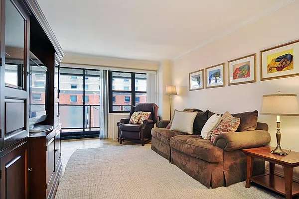 Sold by Corcoran | media 21