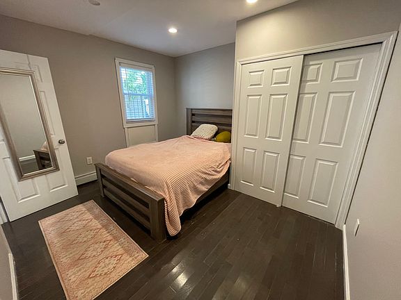 Nice size bedroom, bed may be included if tenant wishes