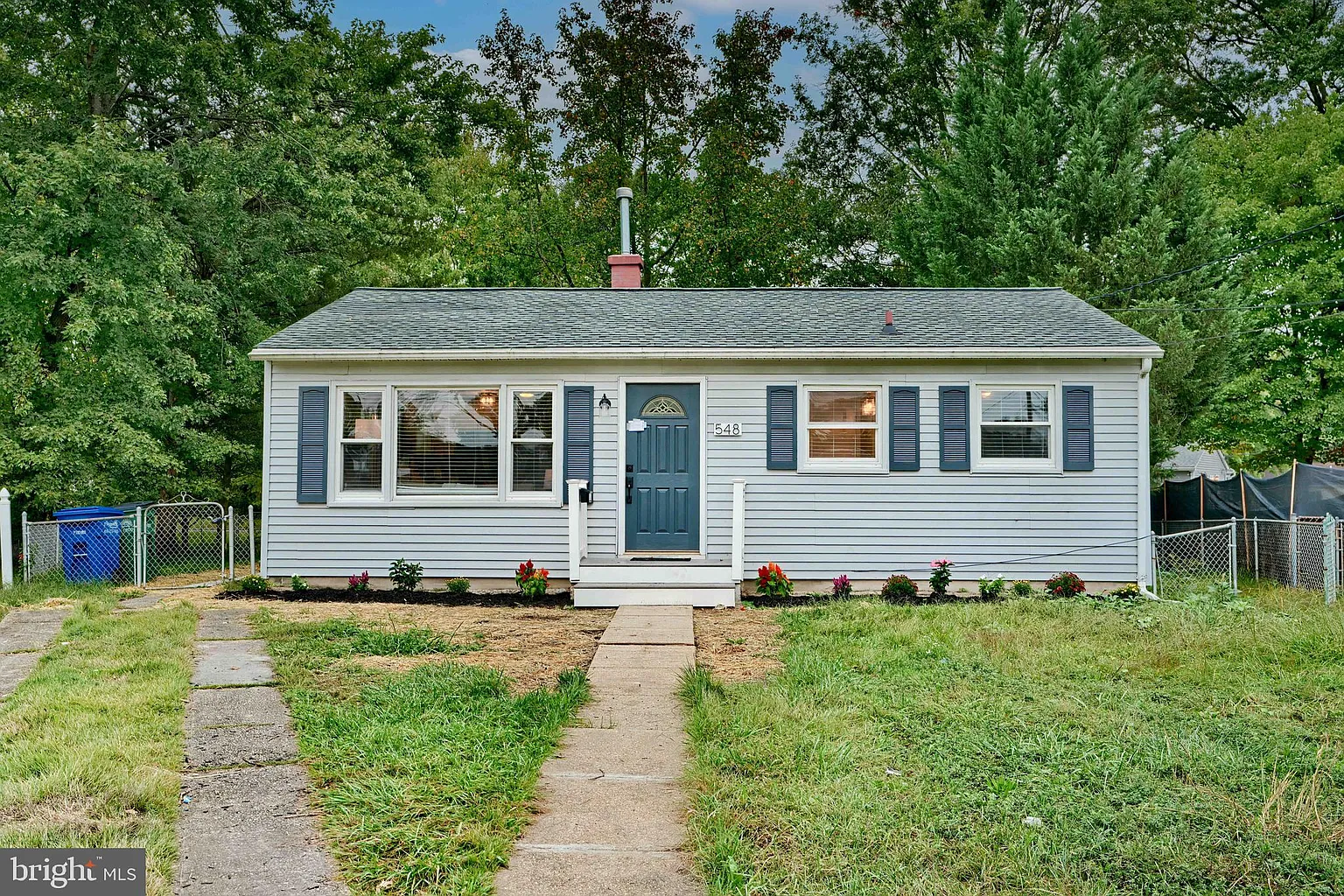 548 Bonnie Dr photo 1