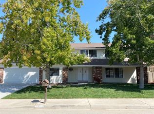 1049 Foxenwood Dr, Santa Maria, CA 93455