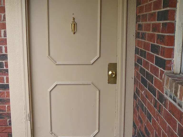 2917 Hickory Ln — Photo 3
