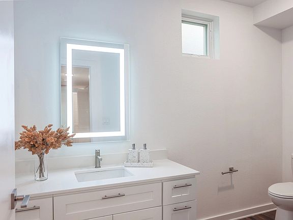 4th image of 2614 1st St #105