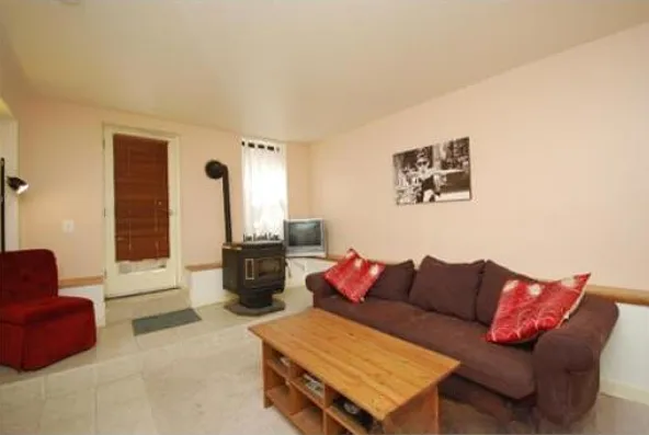 28 Symphony Rd #1A — Photo 2