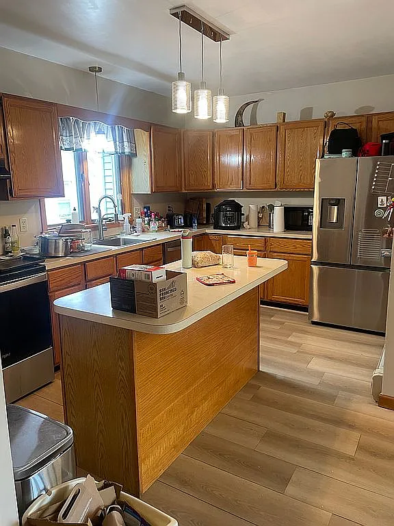 3 bed, 1.5 bath, 1500 sqft, $3,400 — Photo 3