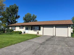 1742 Sunshine Rd, Milledgeville, IL 61051