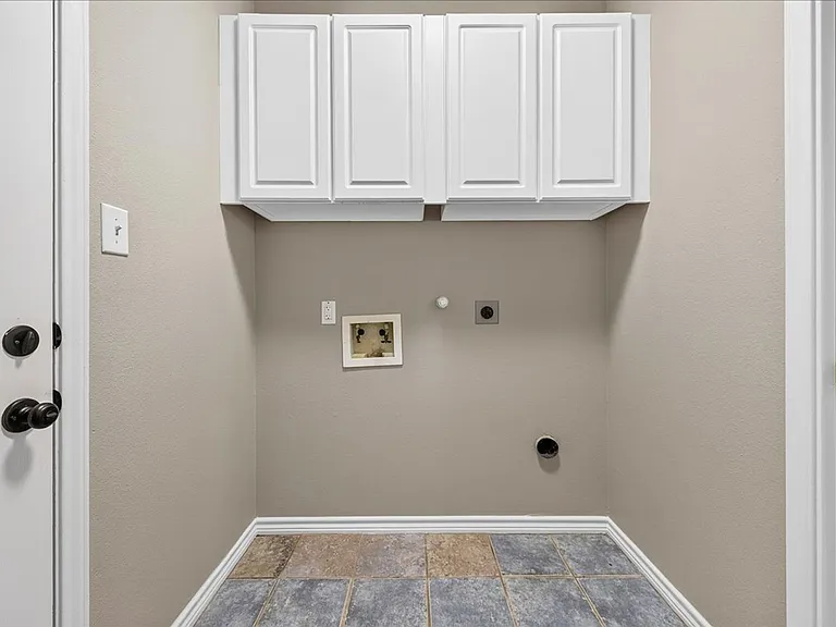 7414 Lake Micala Dr — Photo 10