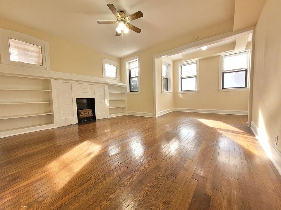 1st image of 1057-59 N Oakley Blvd #G