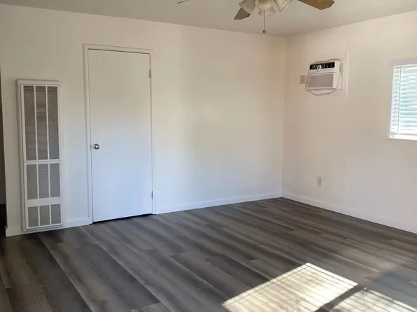 9841 Lincoln Village Dr, Sacramento, CA