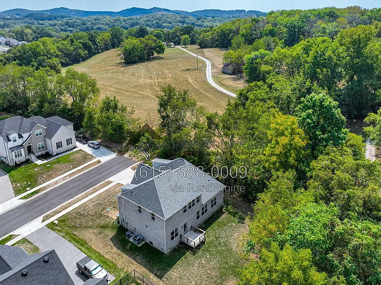 631 Silva Ln — Photo 5
