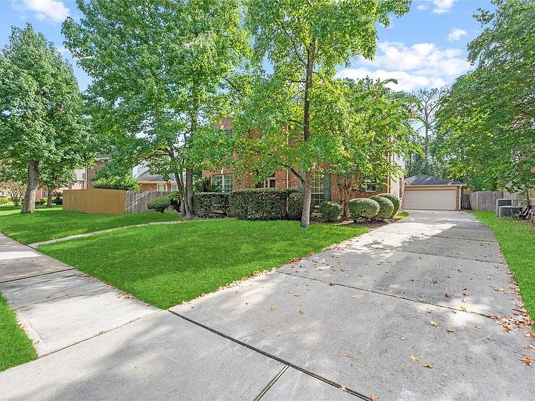 25830 Clear Springs Way — Photo 3