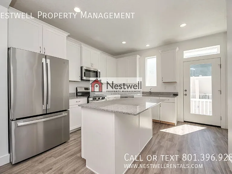 7952 S 5440 W — Photo 5