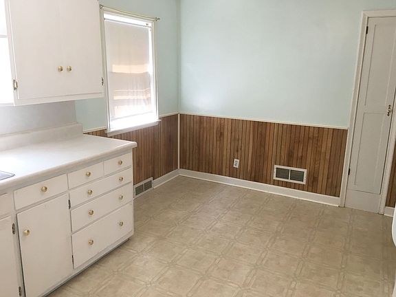 4th image of 1232 N 3rd Ave