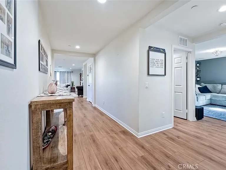 32296 Wild West Ct — Photo 23