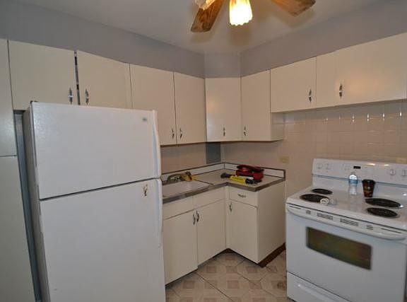 2nd image of 2117 W Farragut Ave APT 01D