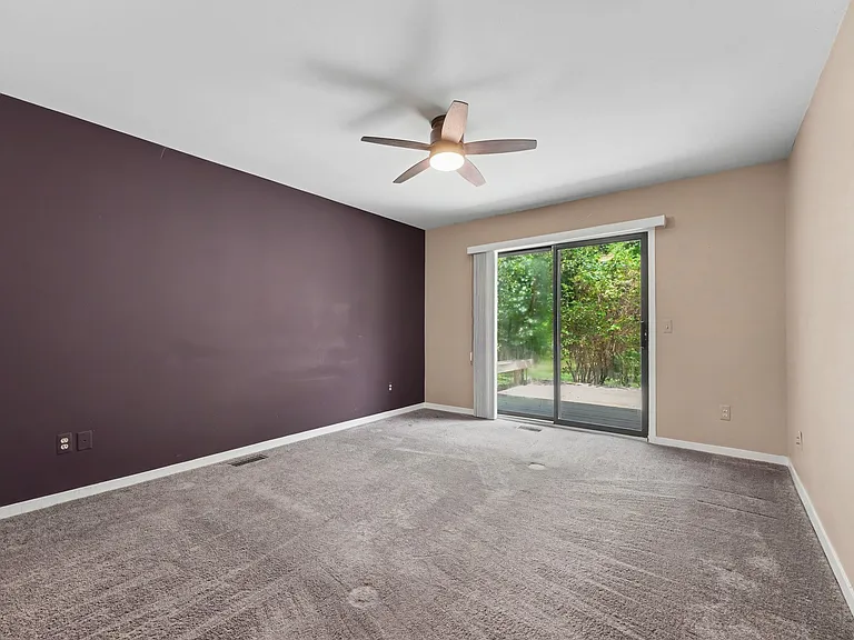 701 Charing Ct — Photo 12